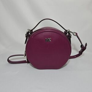 Michael Michael Kors Delaney Garnet MD TH Canteen MSGR Leather Purse